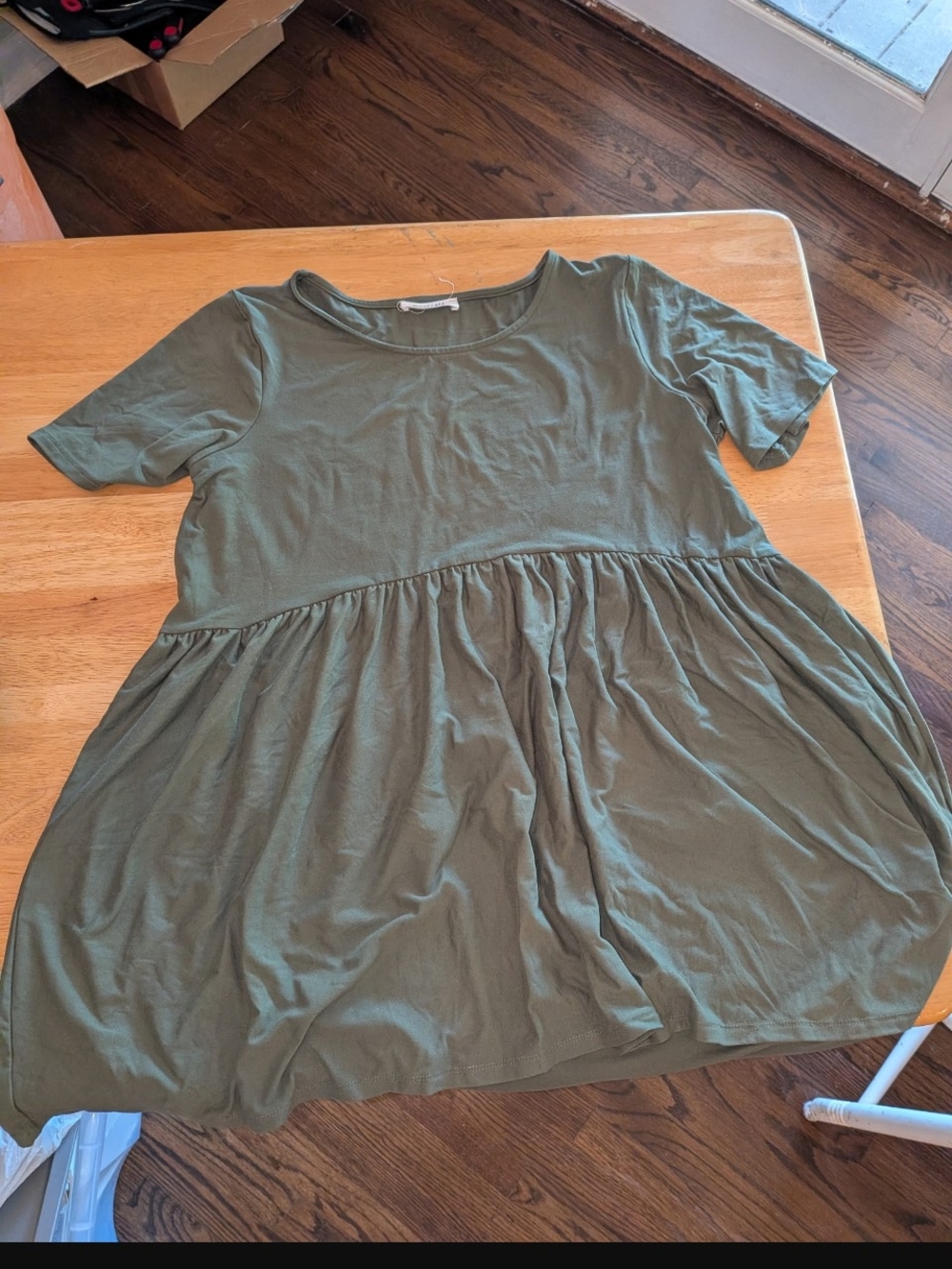Zenana Outfitters Olive Green Short Sleeve Shirt